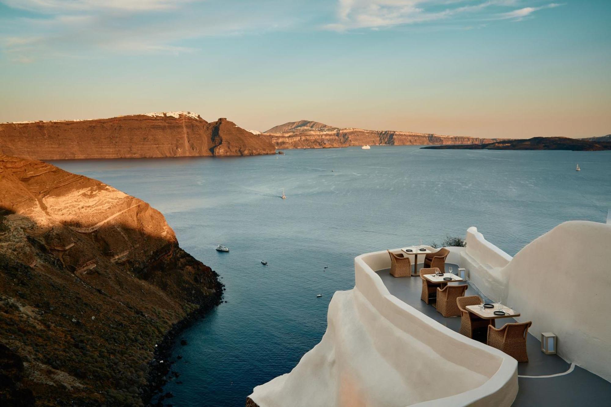 Mystique, A Luxury Collection Hotel, Santorini (Adults Only) Oia  Exterior photo